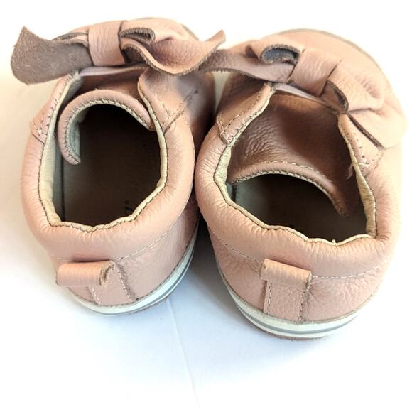 Robeez Baby Aria First Kicks Girls Sz 18-24m Leather Pink Bow Girly - Picture 3 of 6